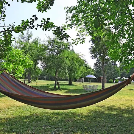 Sinjirite Complex Resort Elena