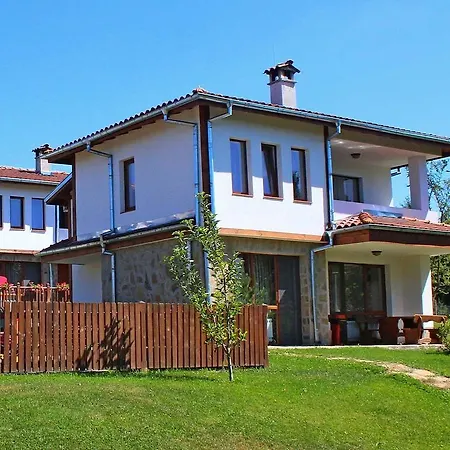 Sinjirite Complex Resort