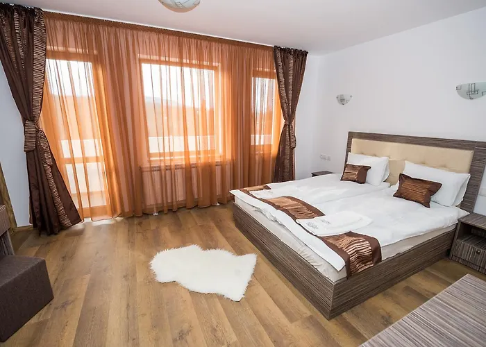 Sinjirite Complex אלנה