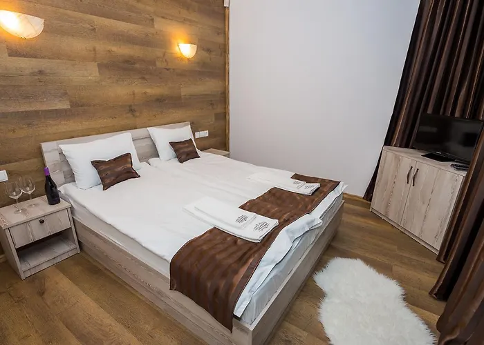 Sinjirite Complex אלנה