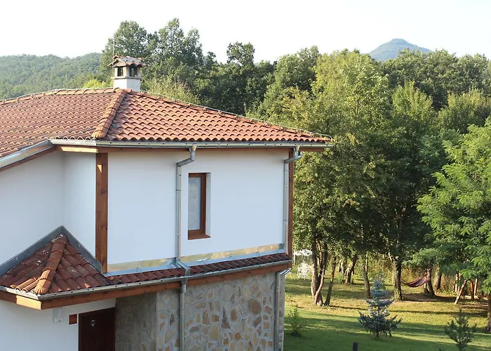 Sinjirite Complex אלנה